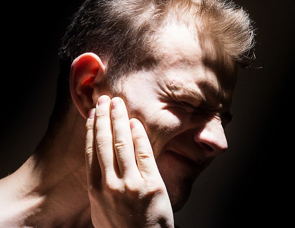 Viêm tai giữa ứ dịch có thể gây điếc
