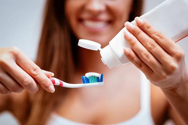 Đánh răng đúng cách giúp phòng ngừa viêm họng