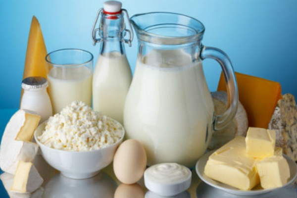 Sữa và các sản phẩm từ sữa rất có lợi cho người viêm thanh quản