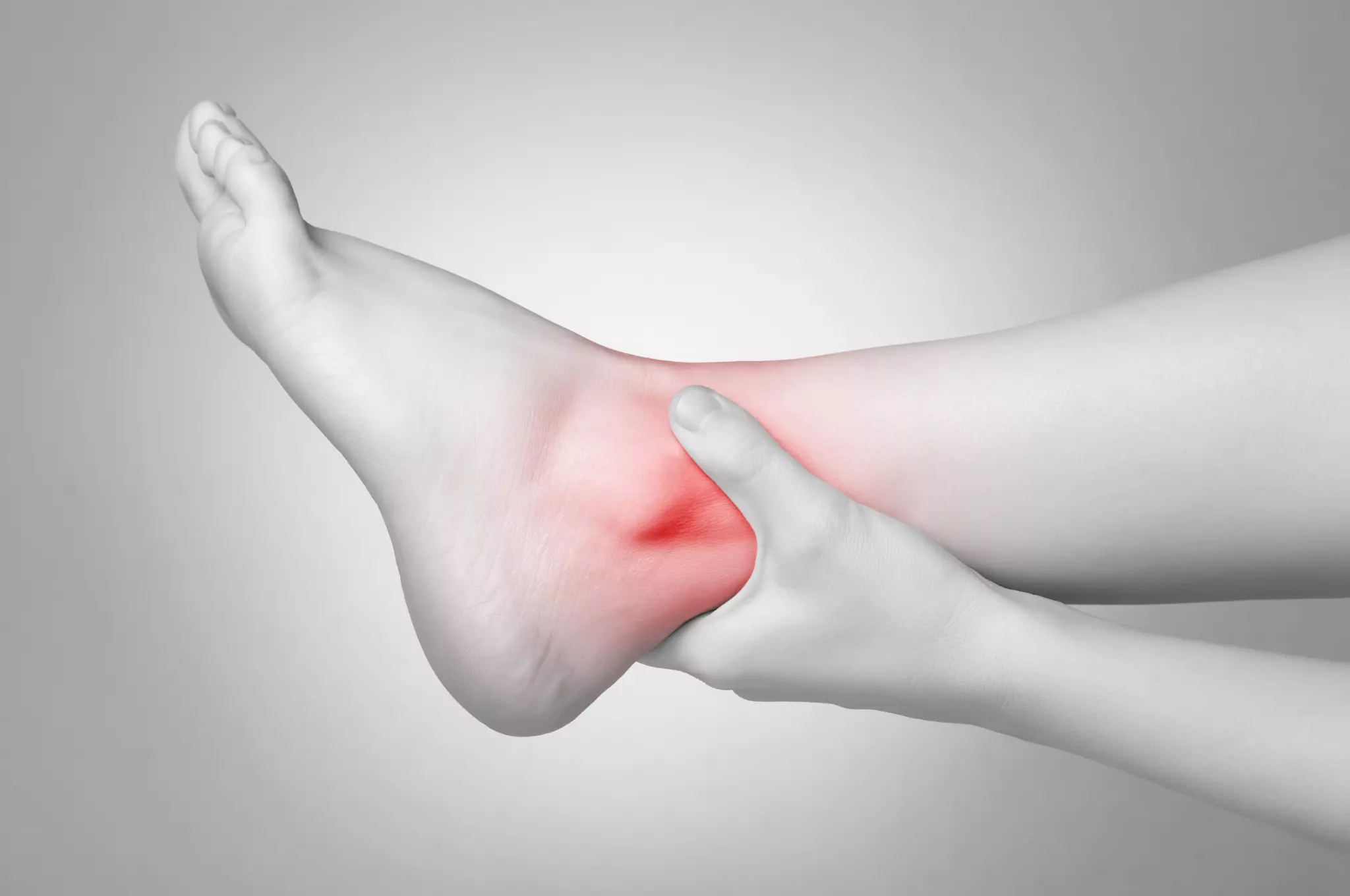 Thoái hóa khớp cổ chân ảnh hưởng đến hoạt động hàng ngày