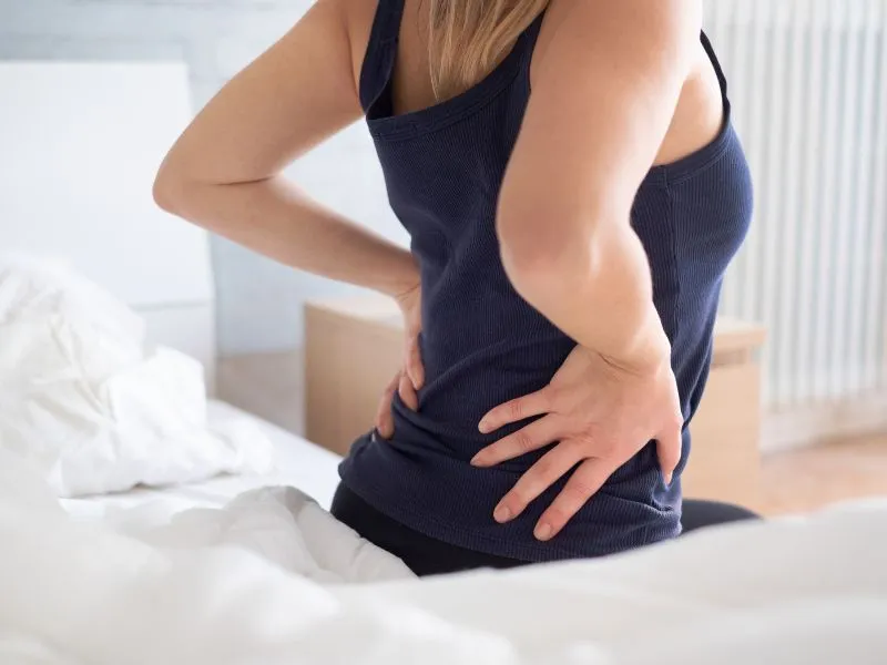 Top 4 cách giảm đau lưng dưới gần mông hiệu quả tại nhà