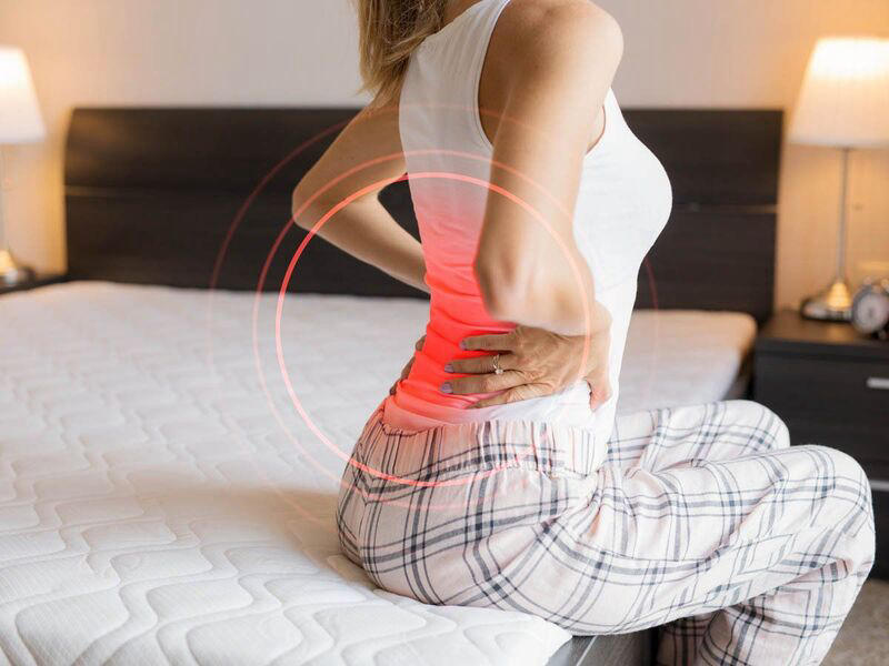Nguyên nhân gây đau lưng dưới bên phải gần mông là gì?