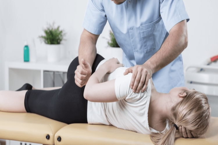 Điều trị đau dây thần kunh tọa bằng Massage​​​​​​