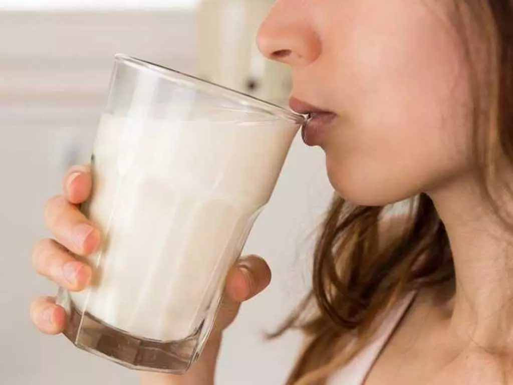Uống sữa giúp giảm nguy cơ u xơ tử cung