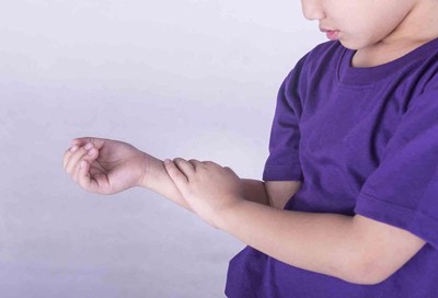 Phương pháp điều trị và phòng bệnh viêm khớp ở trẻ nhỏ